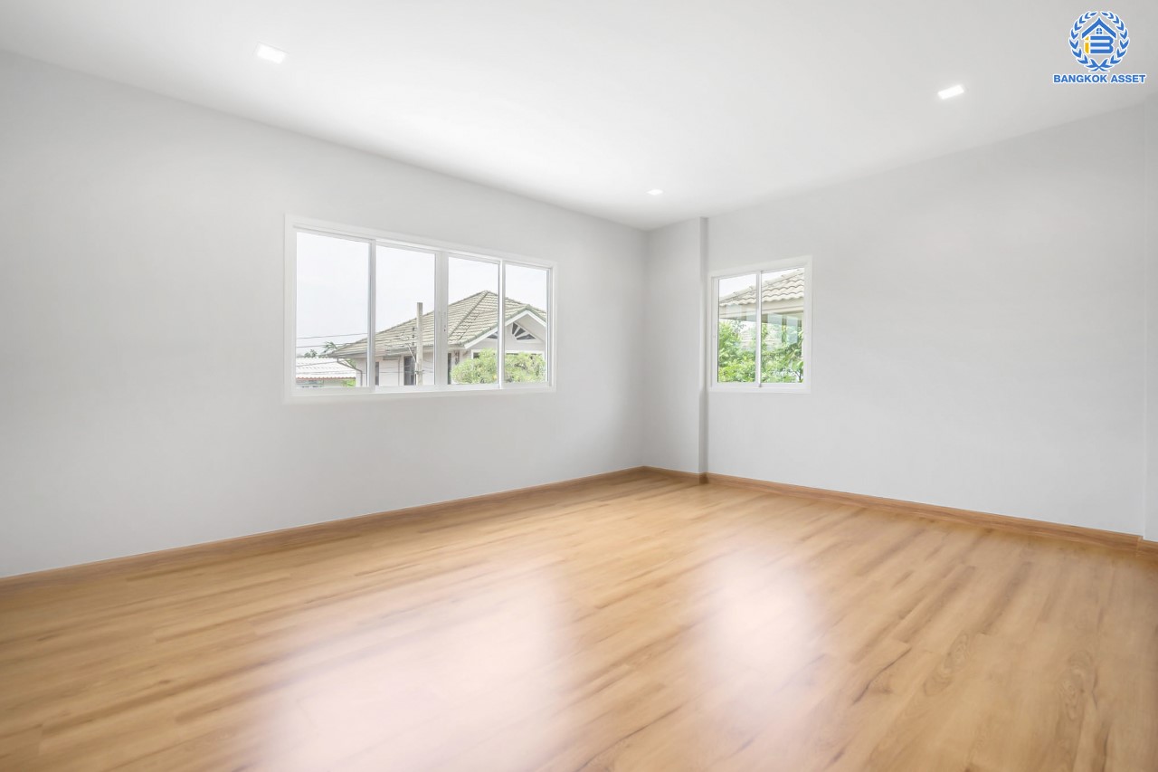 บ้านมือสองตกแต่งใหม่ ม.ศุภาลัย ออร์คิดปาร์ค2 ปิ่นเกล้า-ใกล้ถ.กาญจนาภิเษก หลังมุม ตกแต่งหรูหรา เนื้อที่ 69.8 ตร.ว. ฟังก์ชัน 4 ห้องนอน 4 ห้องน้ำ 1 ห้องแม่บ้าน จอดรถได้ 2 คัน บนทำเลเดินทางสะดวก เชื่อมต่อหลายเส้นทาง และเดอะมอลล์บางแค ทางด่วน "กาญจนาภิเษก" และรถไฟฟ้า "สถานีภาษีเจริญ"